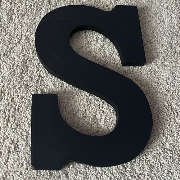 9” Black Block Hanging Capital Letters “FCUS” for Classroom Use with Wall Clock - Picture 5 of 15